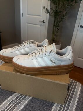 Adidas Platform Sneaker